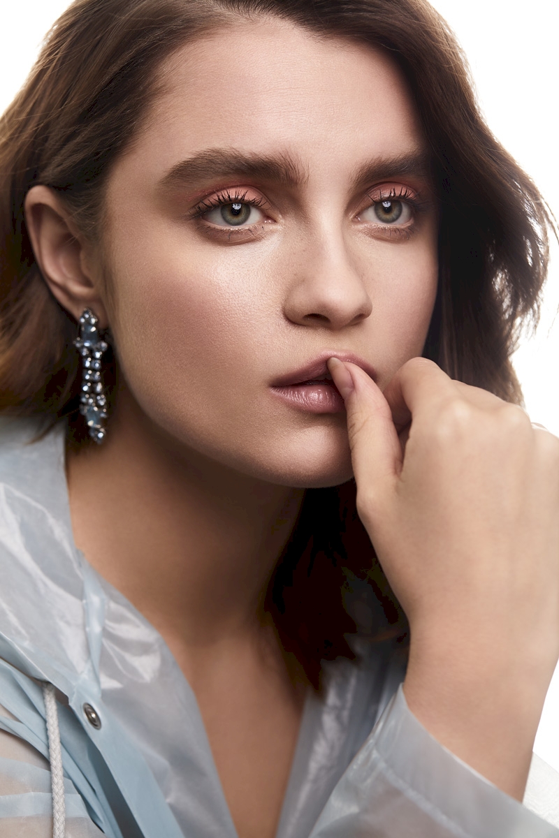 L’OFFICIEL LITHUANIA - Flower Face