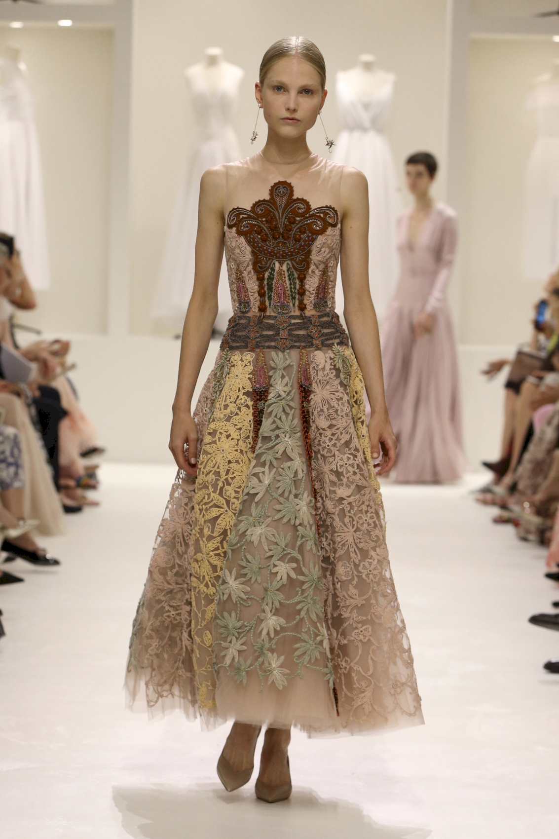 DIOR - HAUTE COUTURE AUTUMN-WINTER 2018-2019 COLLECTION