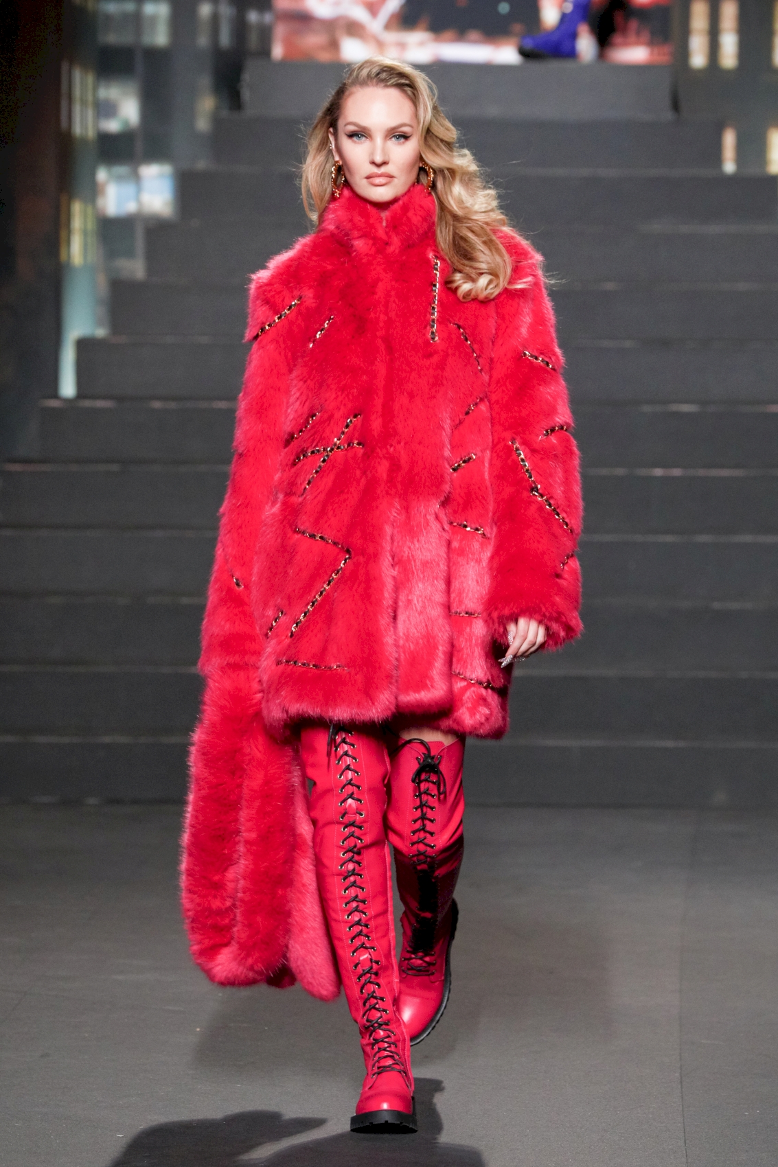 MOSCHINO [tv] H&M - Fashion Show New York