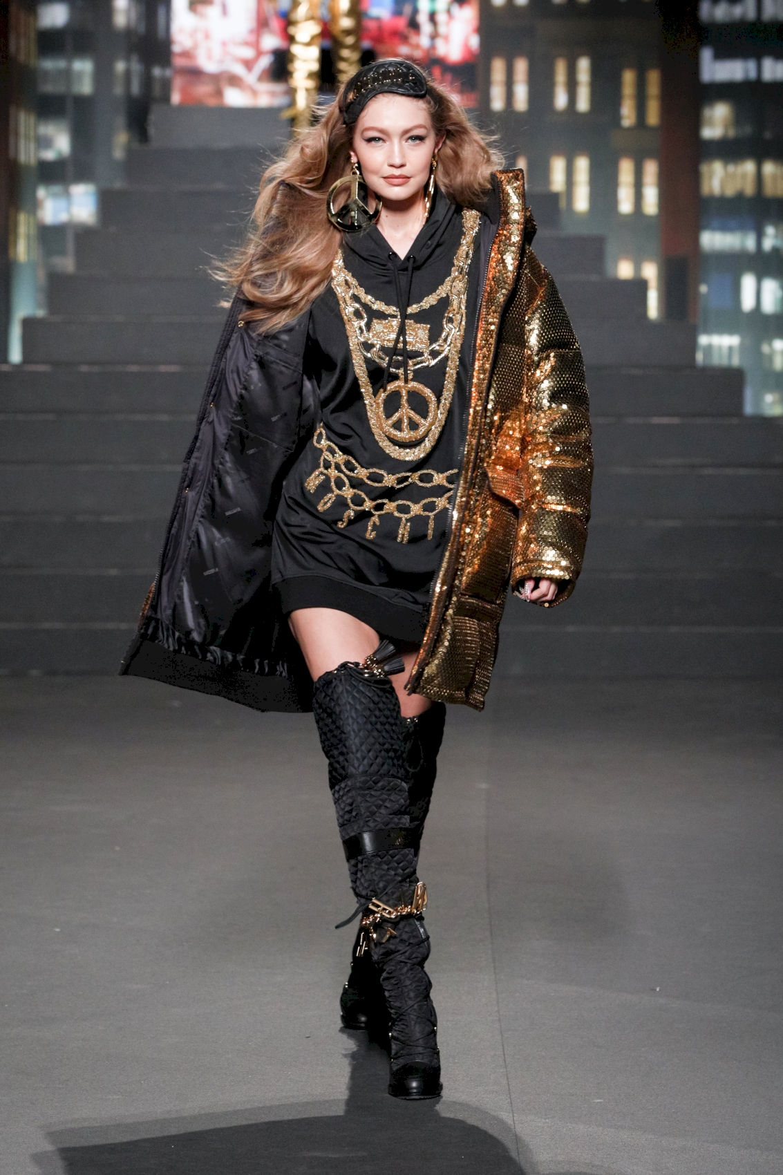 MOSCHINO [tv] H&M - Fashion Show New York