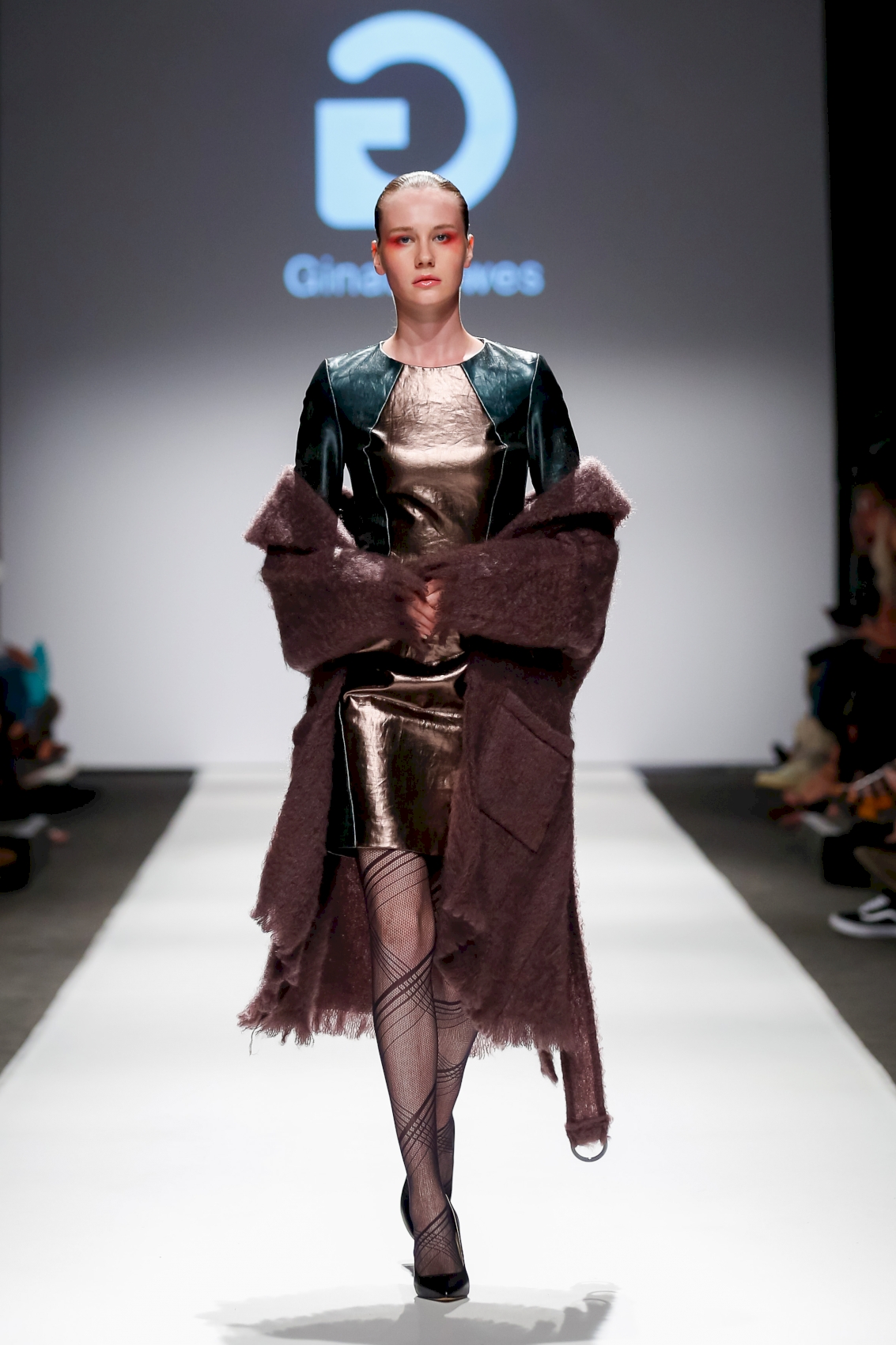 Gina Drewes - MQ Vienna Fashion Week 18