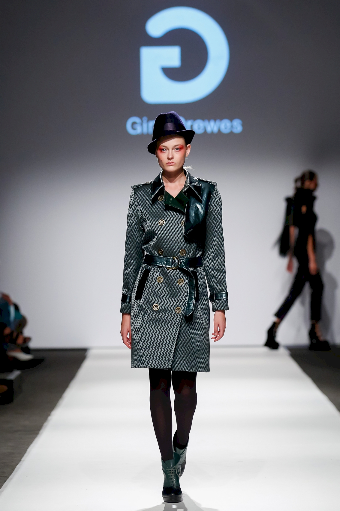 Gina Drewes - MQ Vienna Fashion Week 18