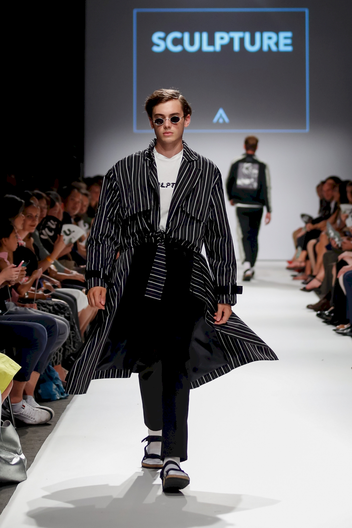 SCULPTURE BY CURATED - MQ Vienna Fashion Week 18