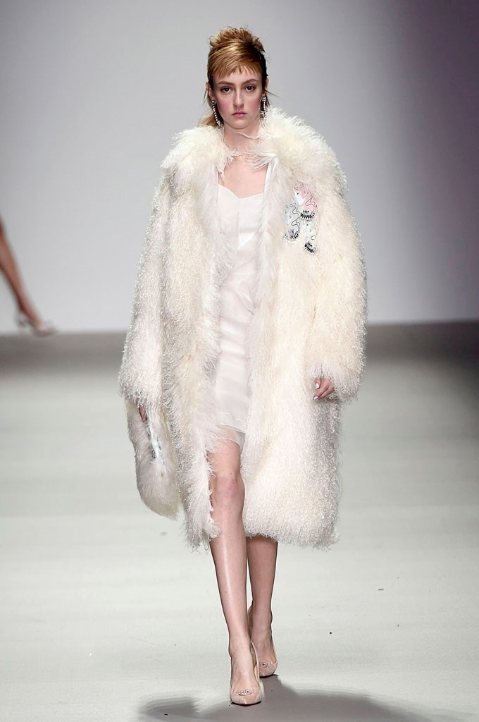 Holly Fulton AW15 - BFC Vogue Designer Fashion Found