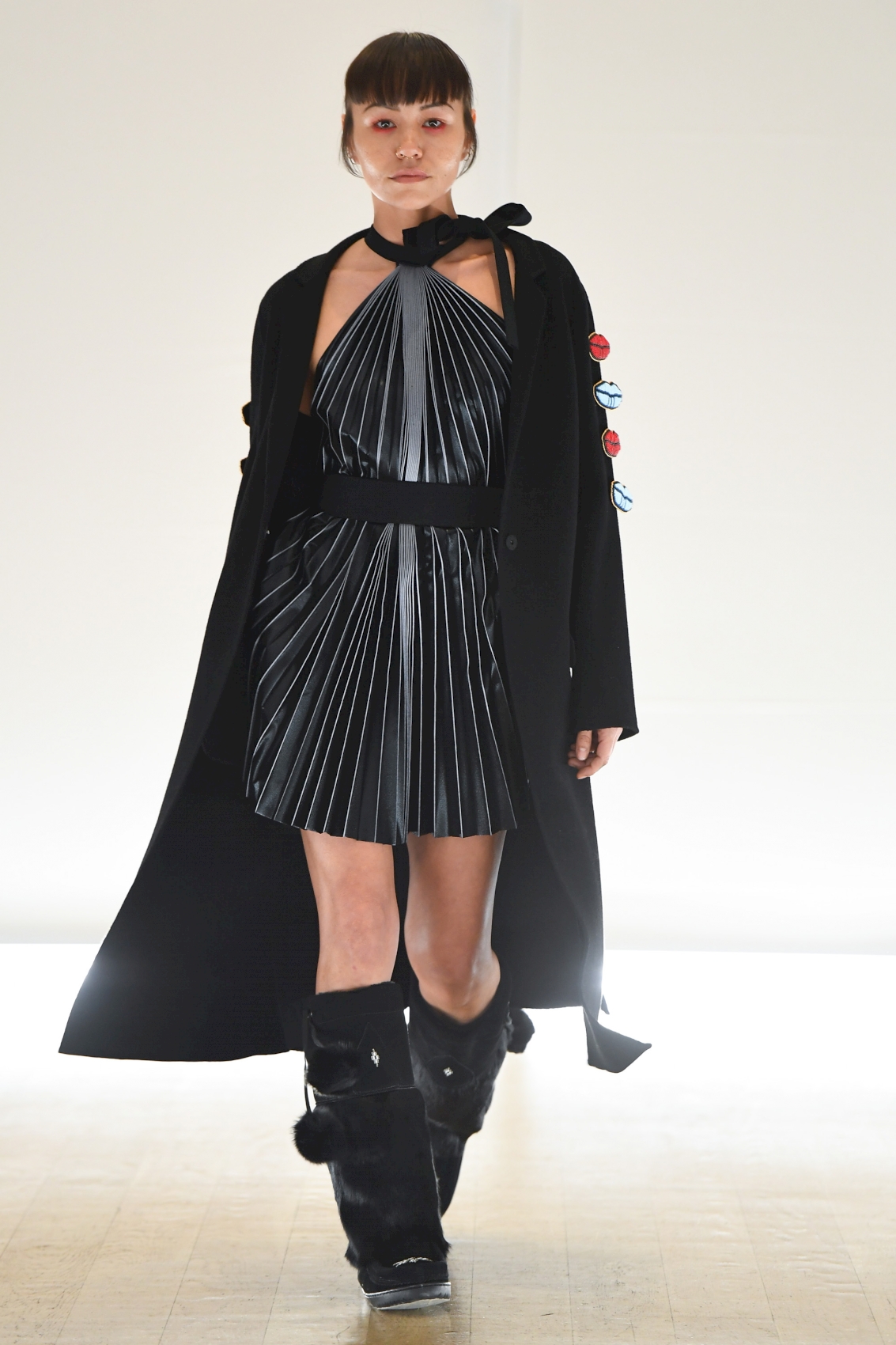 LESLEY HAMPTON - Toronto Fashion Week 2019