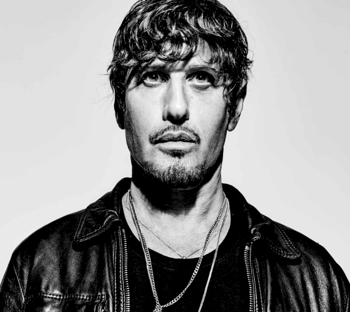  Steven Klein 