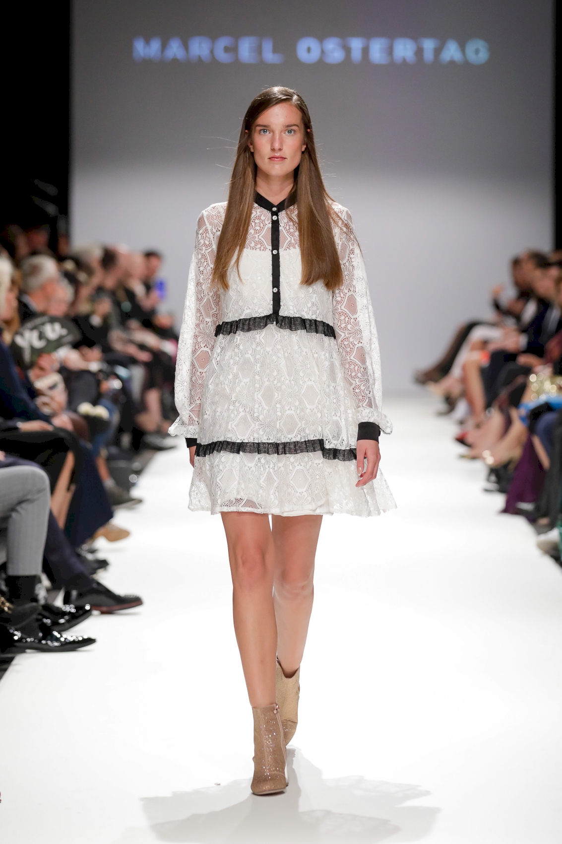 Marcel Ostertag - MQ Vienna Fashion Week 19